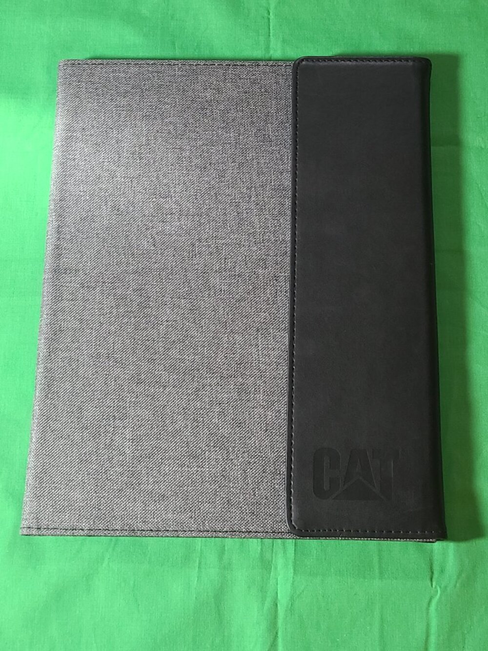 CAT Caterpillar Note Pad With Magnetic Flip